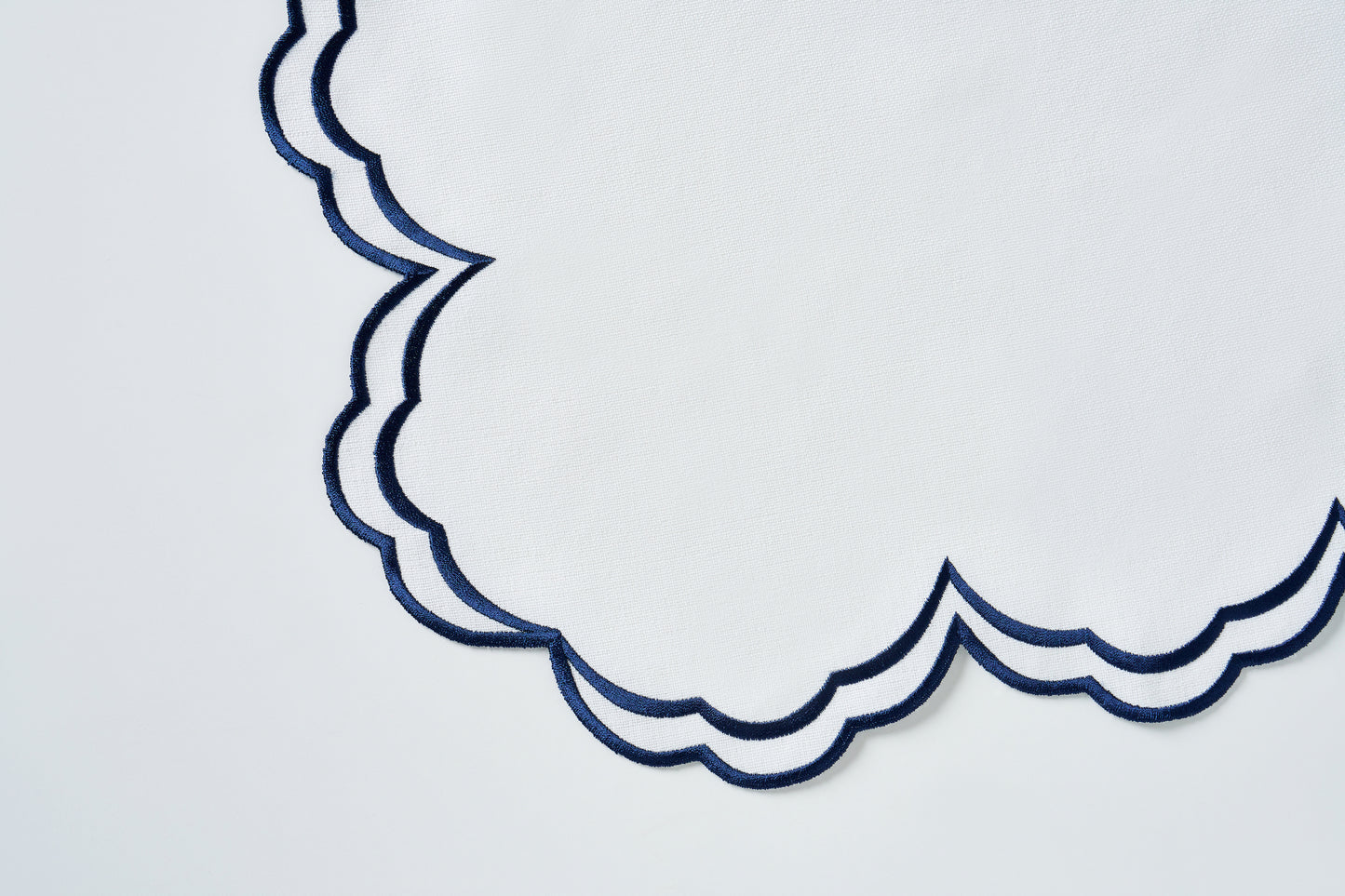 Azur Round Amerikan Servis