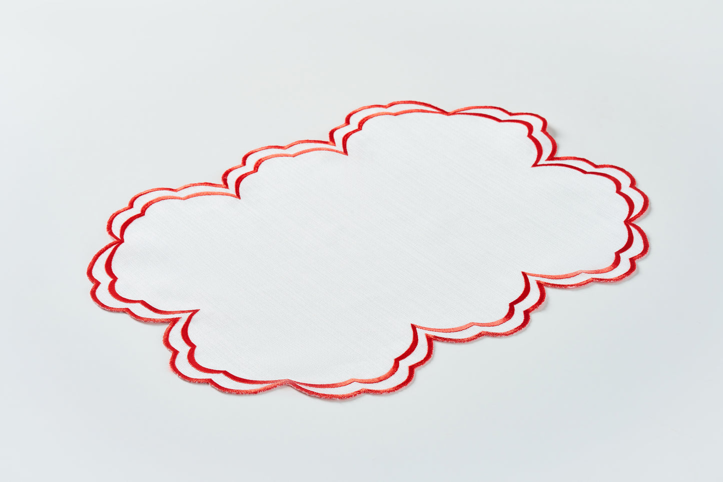 Red Round Amerikan Servis