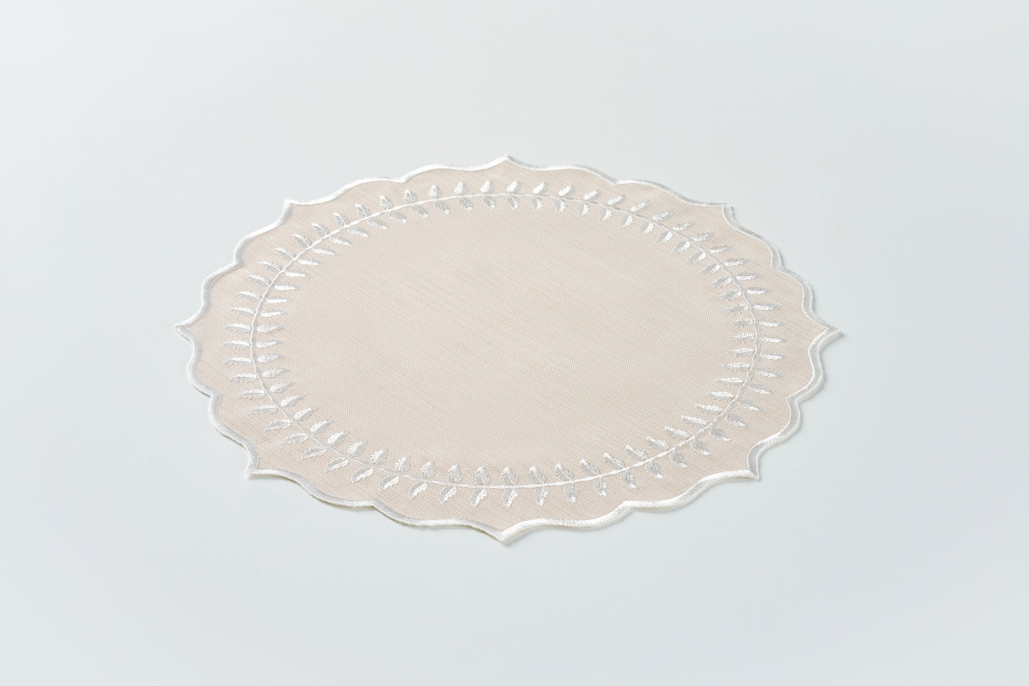 Leaf Beige Round Amerikan Servis