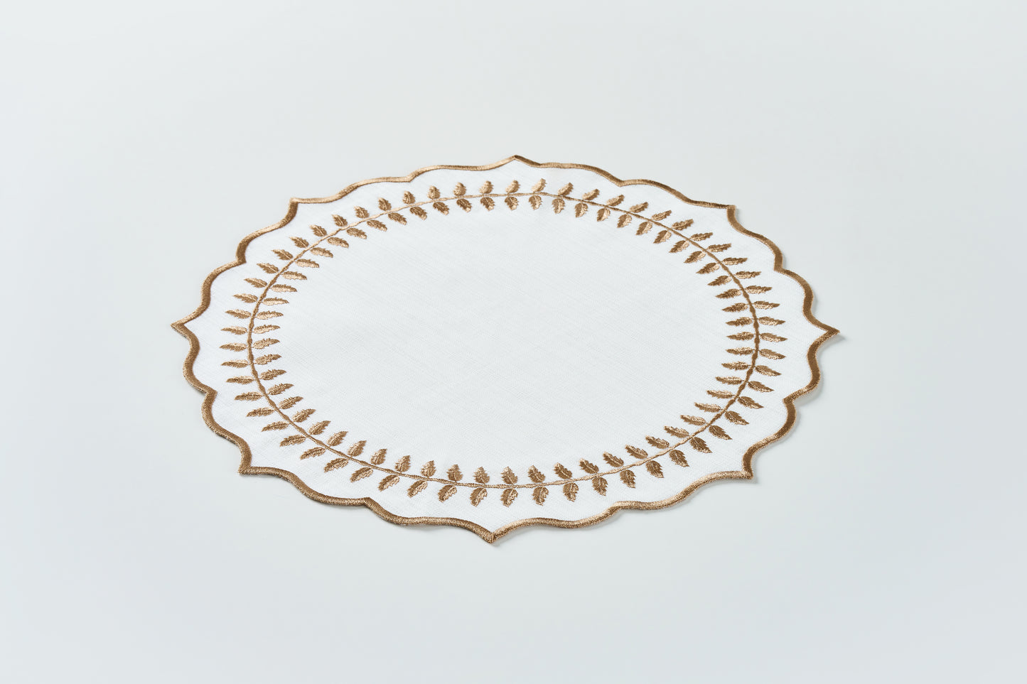 Leaf Brown Round Amerikan Servis